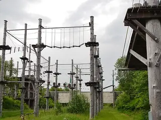 Sfeerfoto, niet Pustolovski park Betnava: klimpark in Nagold (Duitsland)