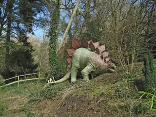 Sfeerfoto, niet Dino Parc Râșnov: dinosauruspark in Engeland