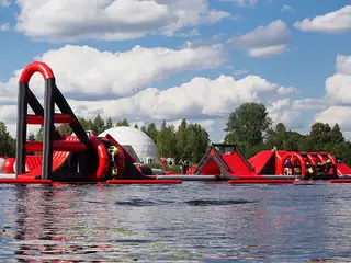 Sfeerfoto, niet Area 52 Sofia: vergelijkbaar trampolinepark elders