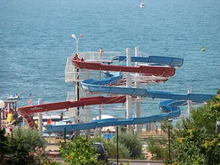Sfeerfoto, niet Vodno mesto Atlantis: vergelijkbaar waterpark elders