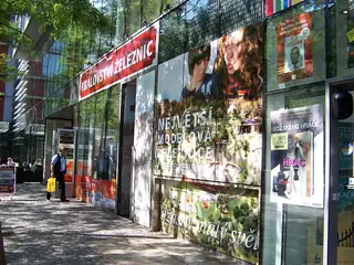 Království železnic, Praag